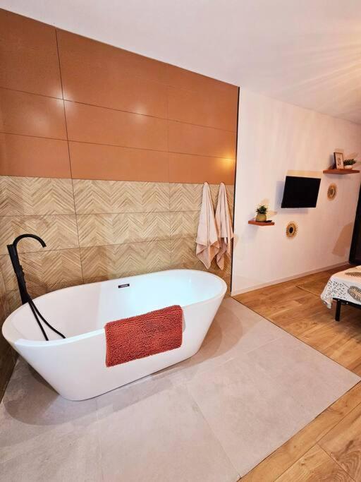 Appartement Parentale Avec Parking *